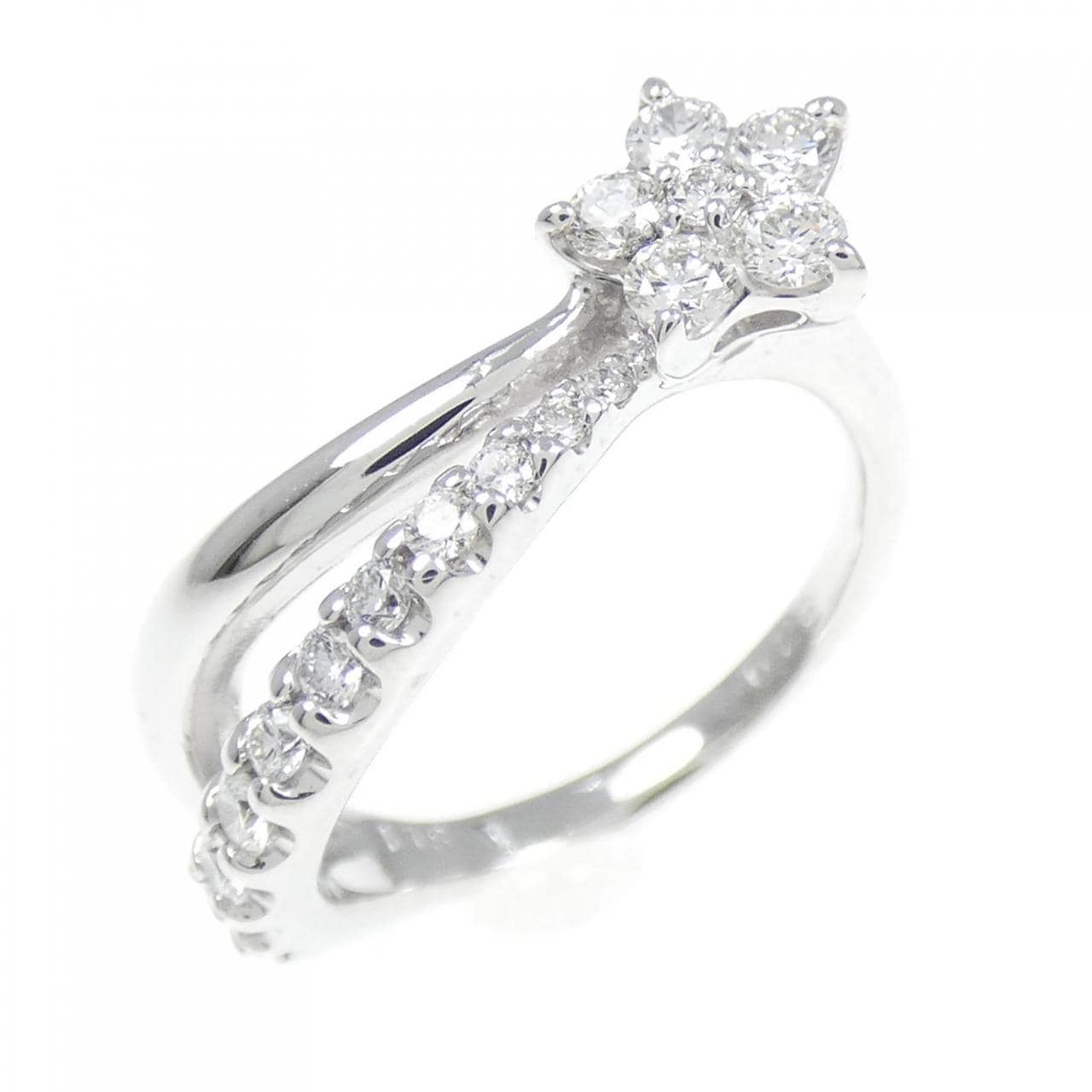 K18WG フラワー ダイヤモンド リング 0.28CT