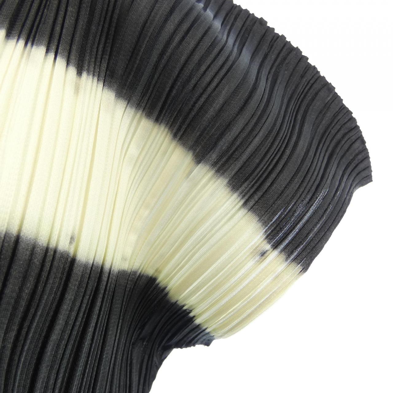 プリーツプリーズ PLEATS PLEASE 2015 ボーダー PP51-JT686 7570042 S／Sシャツ