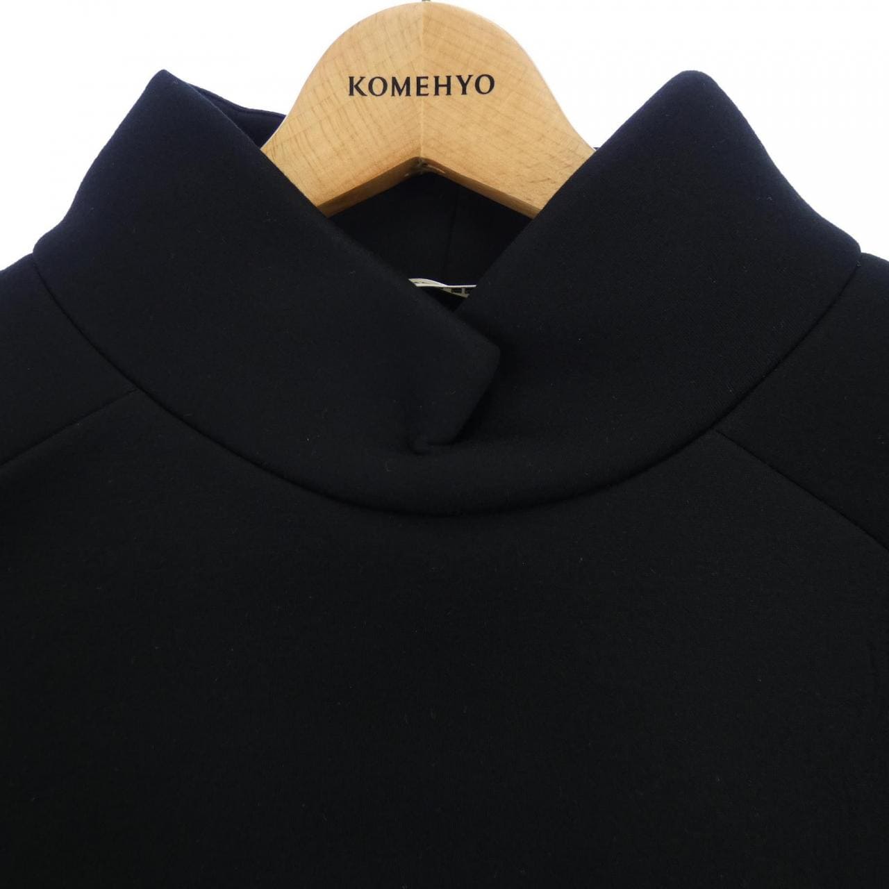 リビアナコンティ LIVIANA CONTI トップス