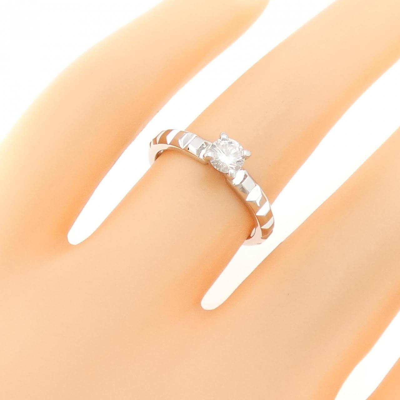 Boucheron de Paris Ring 0.30CT F VVS2 3EXT