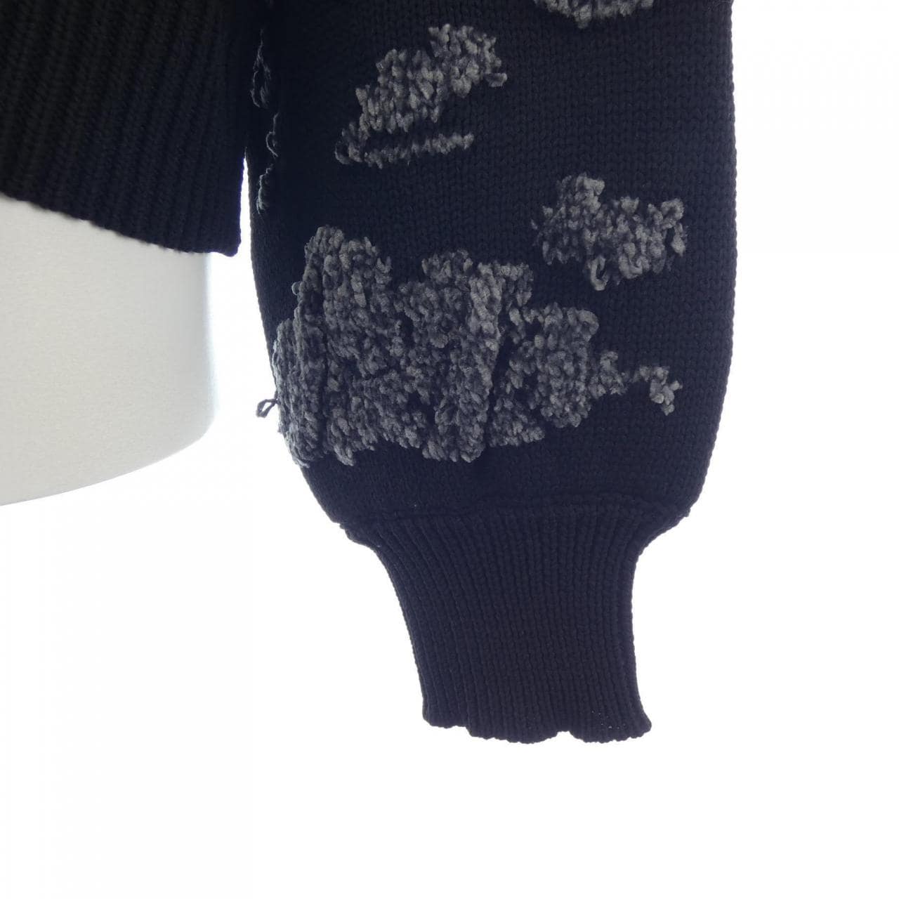 ヴィヴィアンタム VIVIENNE TAM ニット