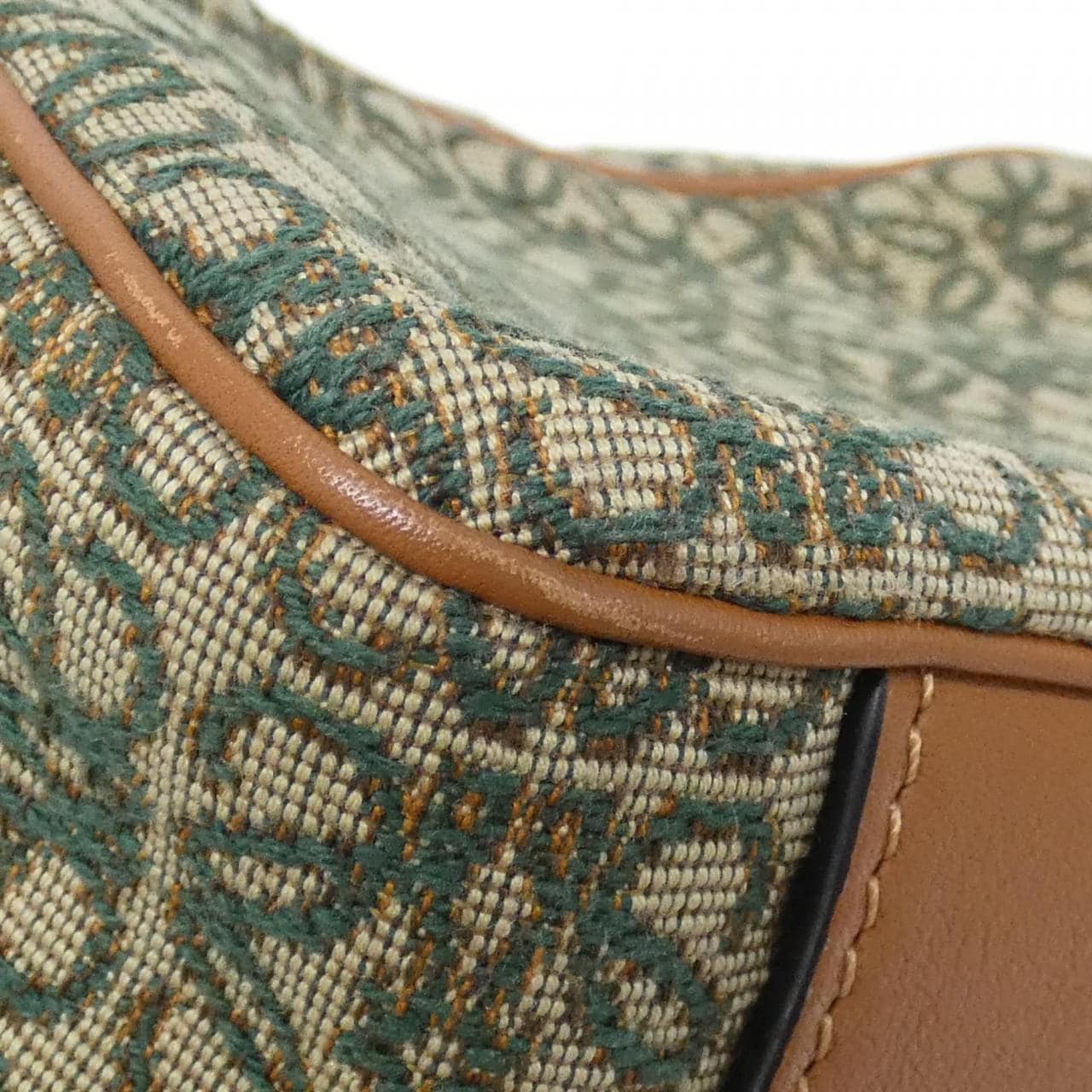 ロエベ B604Z80X01 ショルダーバッグ