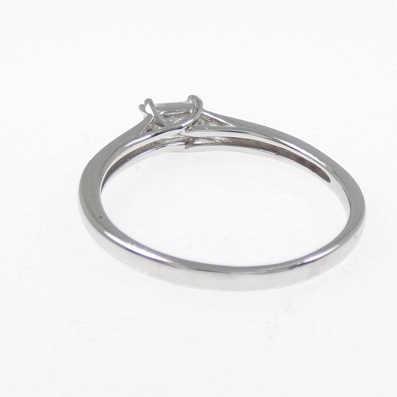 PT950 ダイヤモンド リング 0.30CT D SI1 エメラルドカット