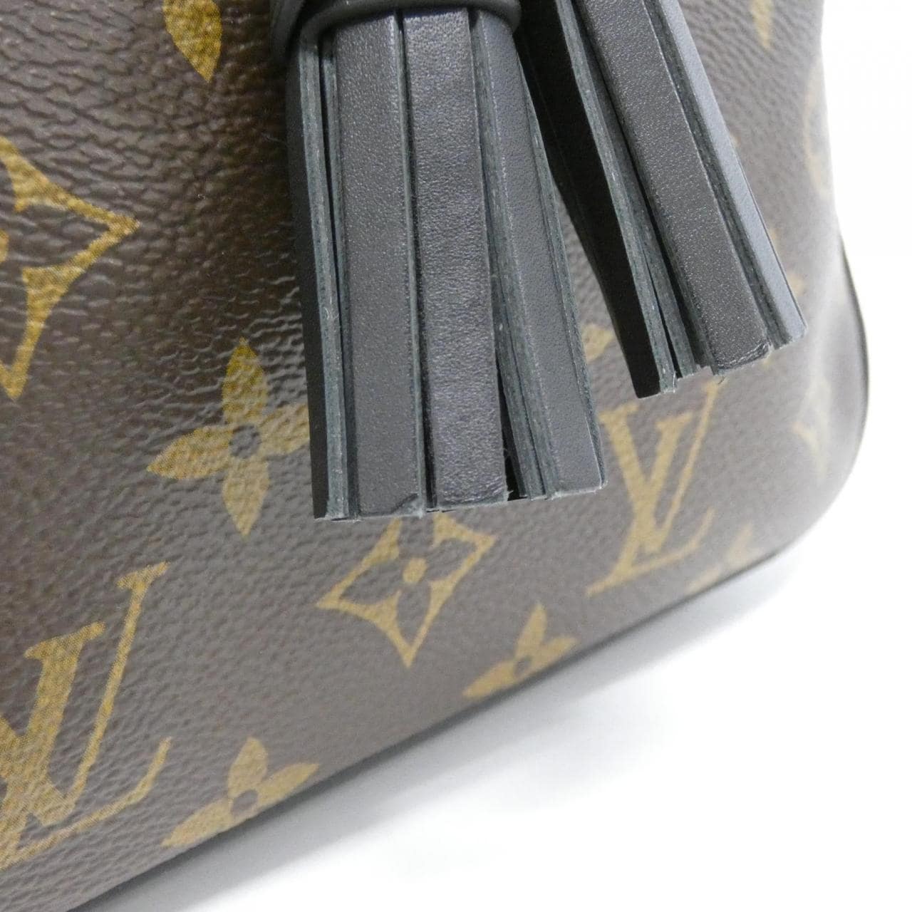 ルイヴィトン モノグラム サントンジュ M43555 ショルダーバッグ