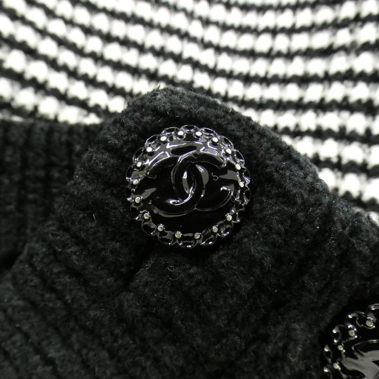 シャネル CHANEL P73495K10521 22B ニット