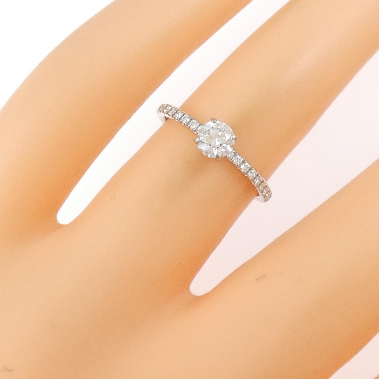ブシュロン ミニビーラブド リング 0.31CT D IF 3EXT