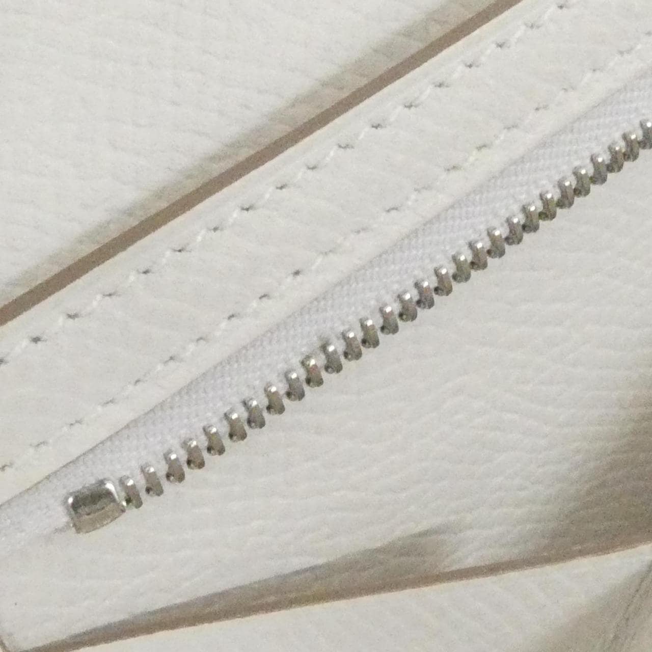 エルメス ベアン スフレ 039785CK 財布