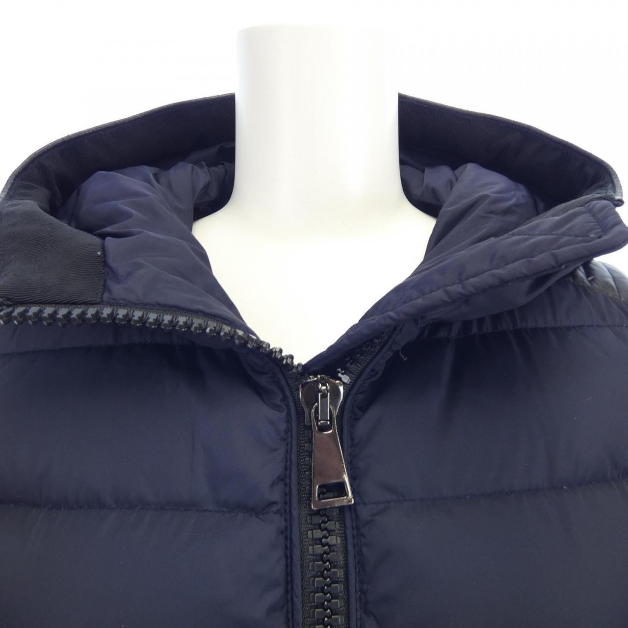 モンクレール MONCLER ダウンコート