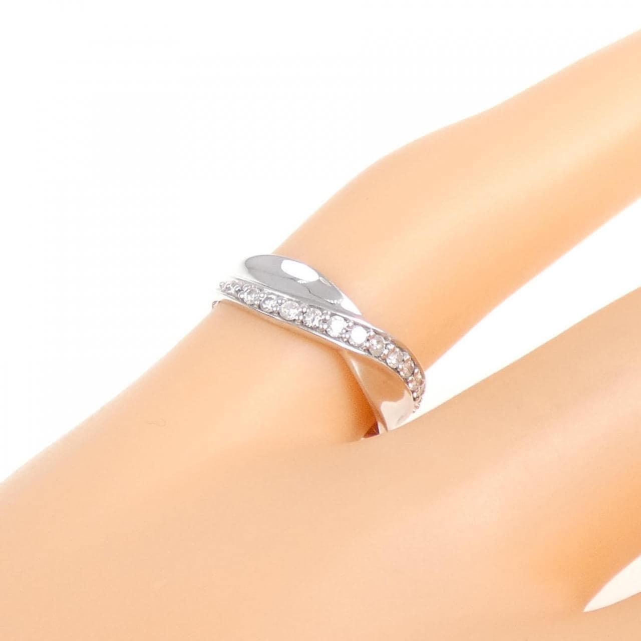 K10WG Diamond Pinky Ring 0.10CT