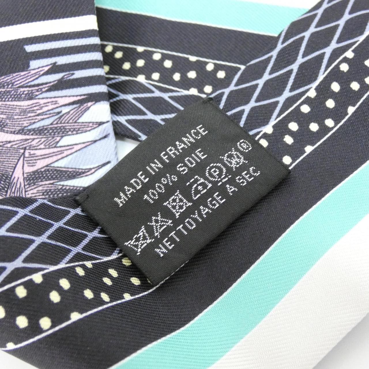 エルメス GRAND THEATRE NOUVEAU ツイリー 063761S スカーフ