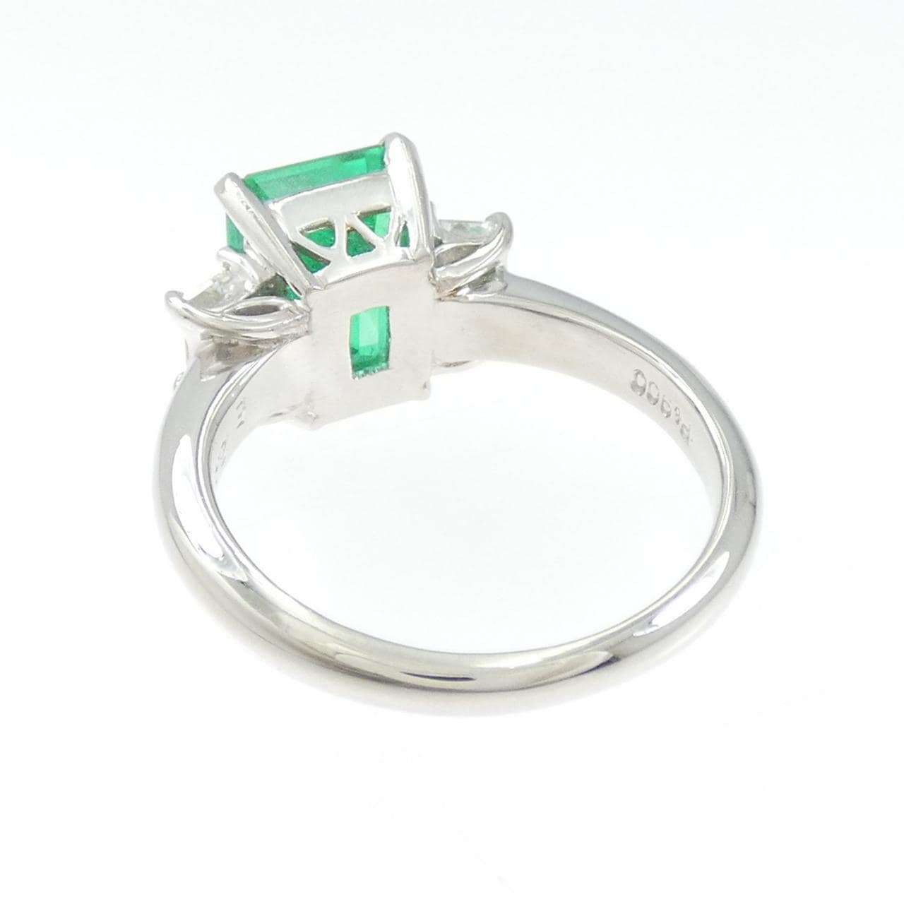 PT900 エメラルド リング 2.30CT