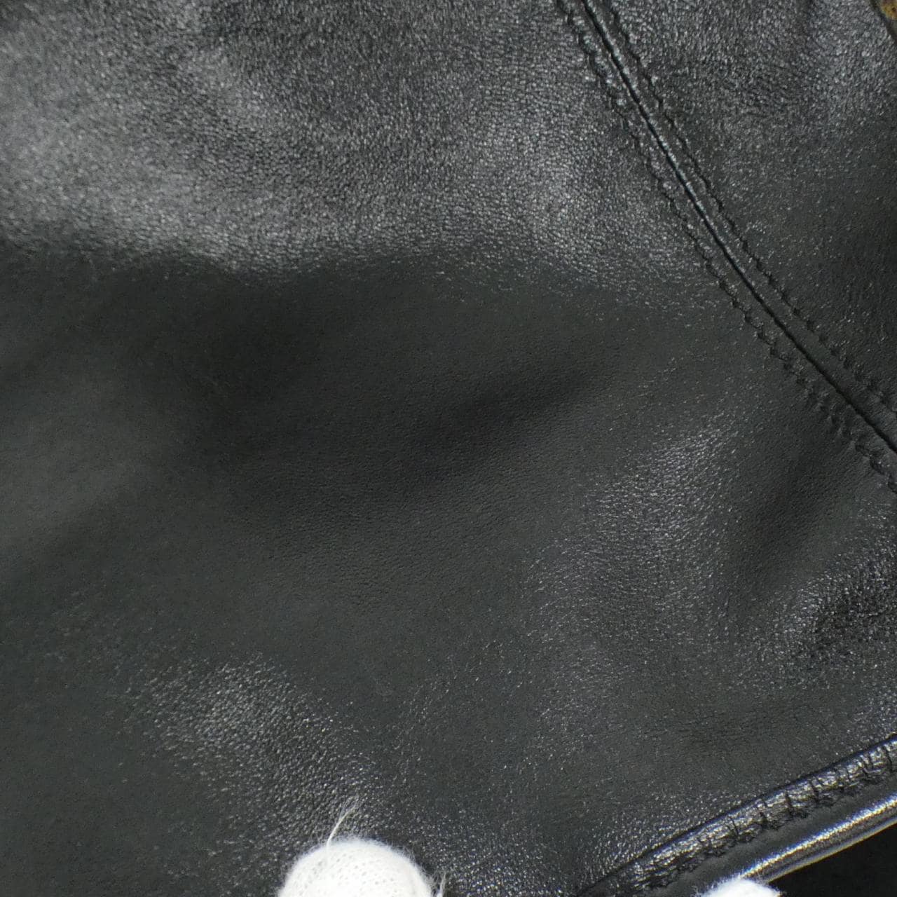 LOUIS VUITTON Carryall Vibe MM M25143 单肩包