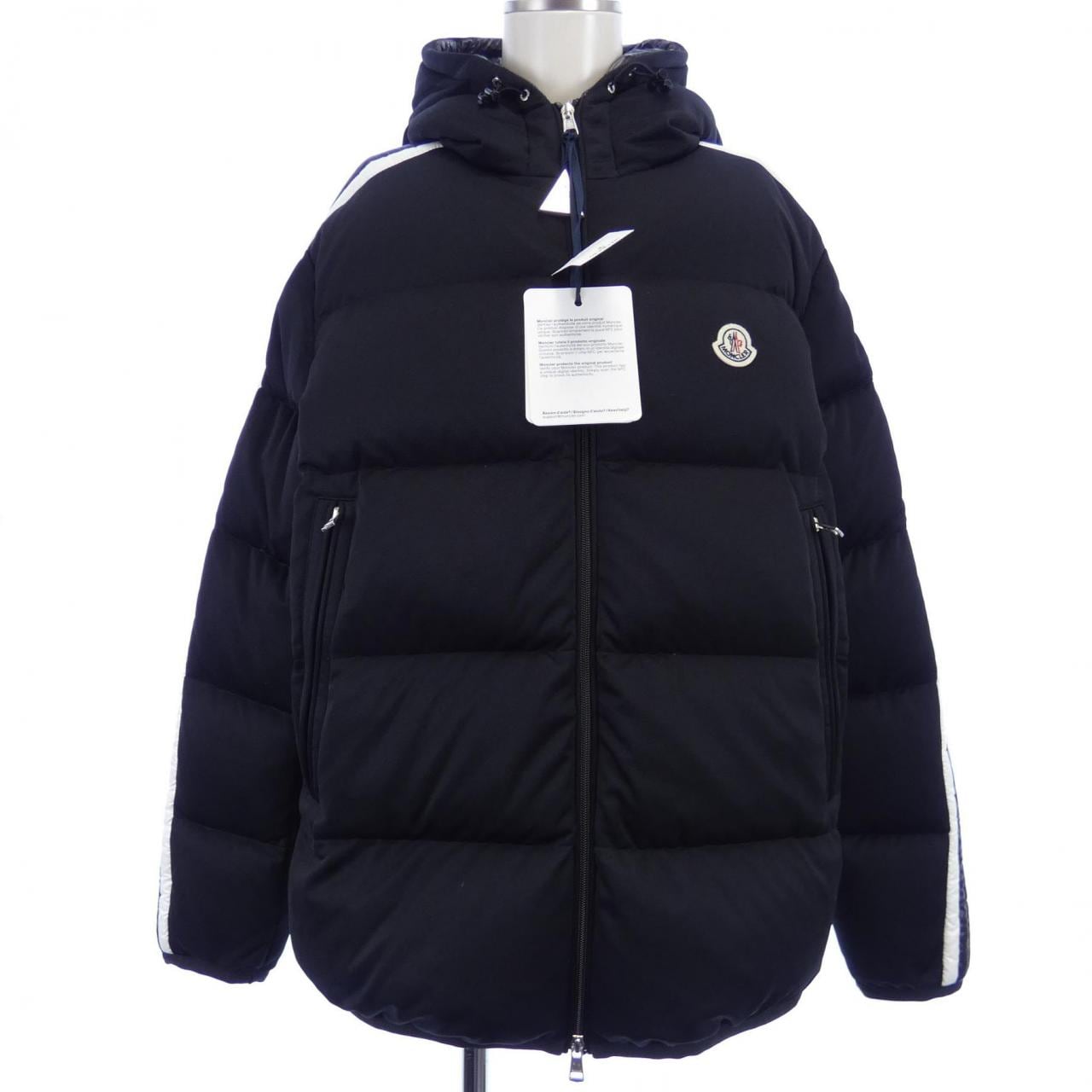 モンクレール MONCLER ダウンジャケット