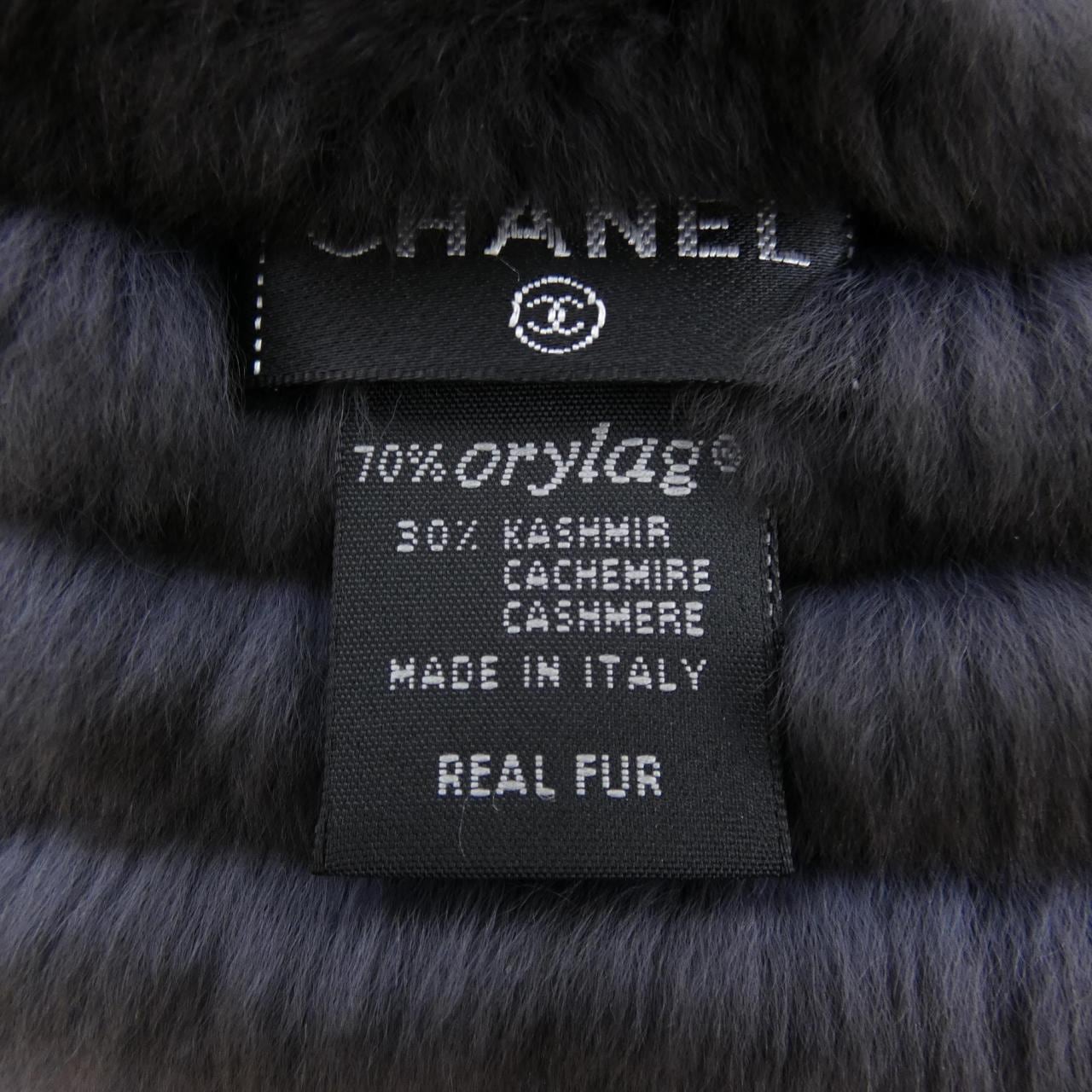 CHANEL MUFFLER