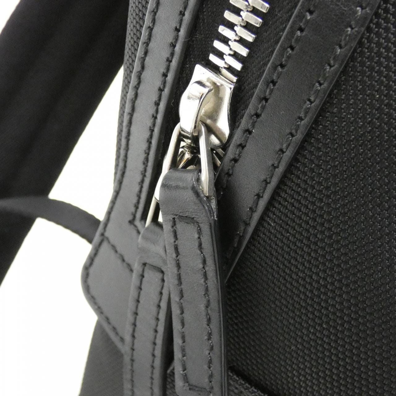 Gucci 630917 KWTJN双肩包