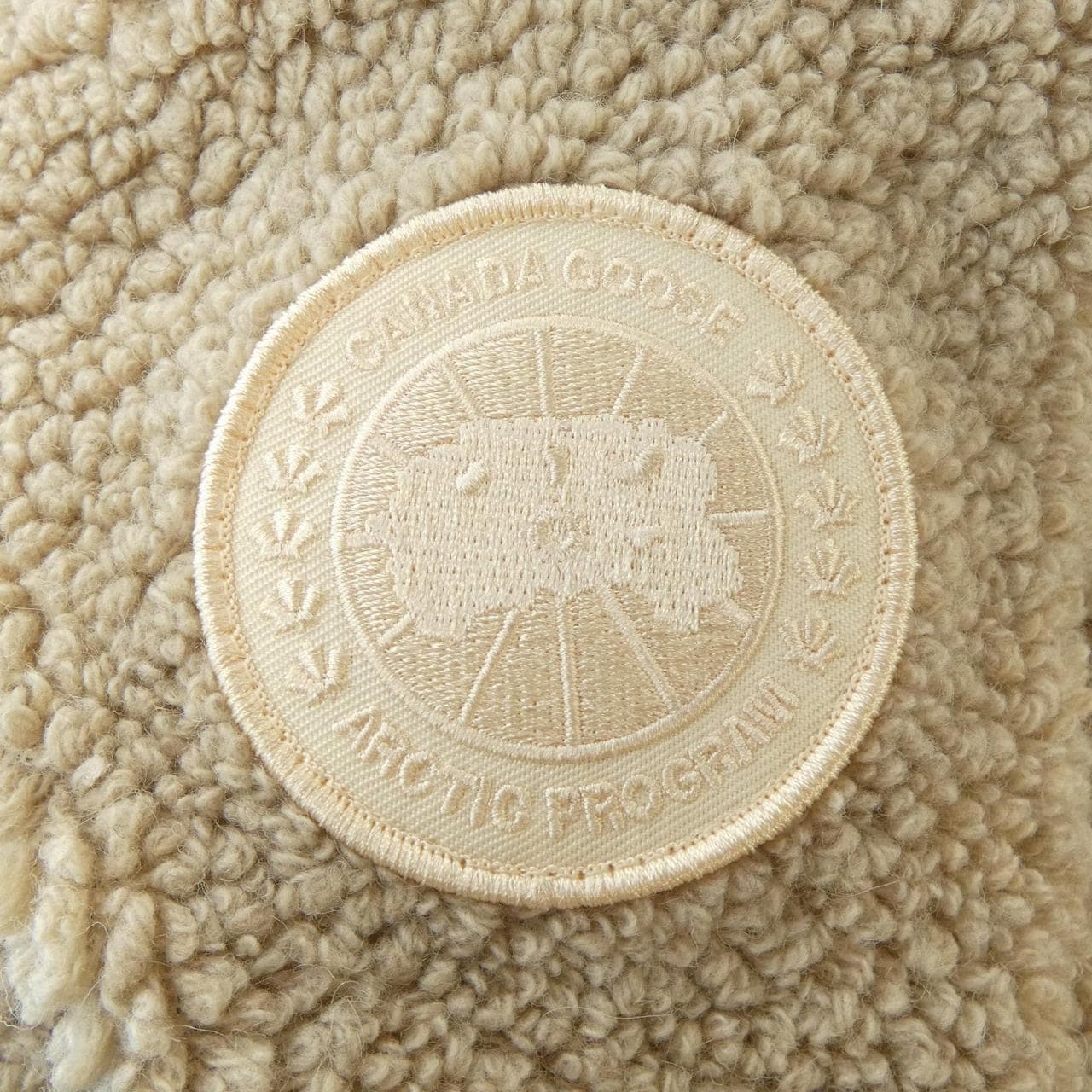 加拿大鵝CANADA GOOSE夾克衫