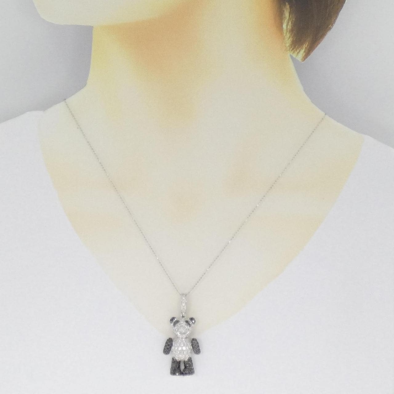 K18WG/K18BG パンダ ダイヤモンド ネックレス 0.92CT