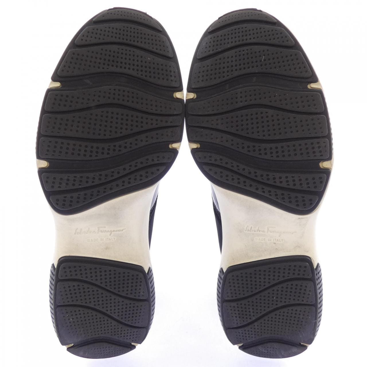 サルヴァトーレフェラガモ SALVATORE FERRAGAMO スニーカー