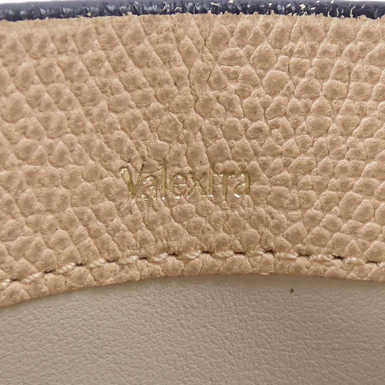 ヴァレクストラ VALEXTRA クレジットカードホルダー 6カード SGNL0077028L99CC99 CARD CASE