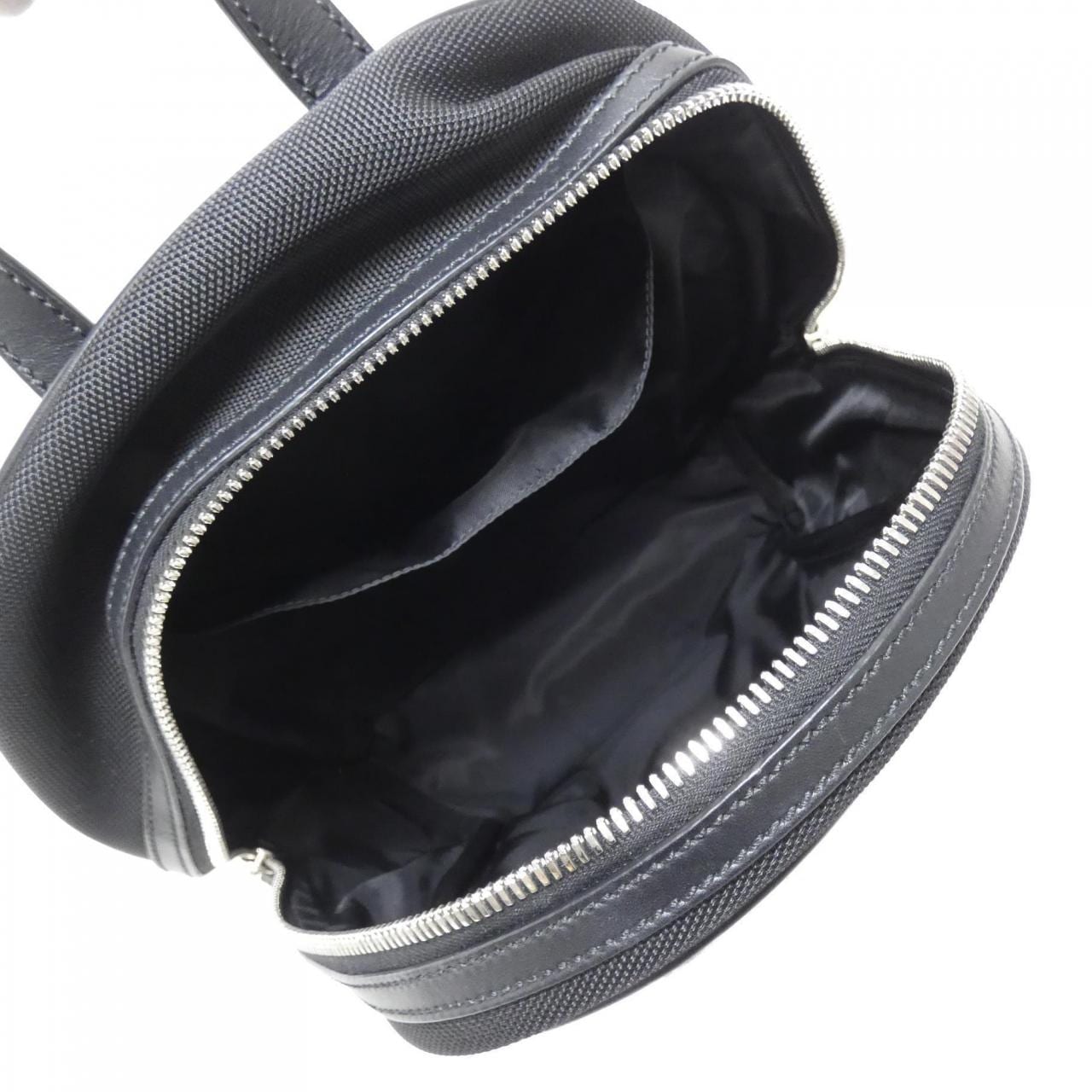 Gucci 630917 KWTJN双肩包