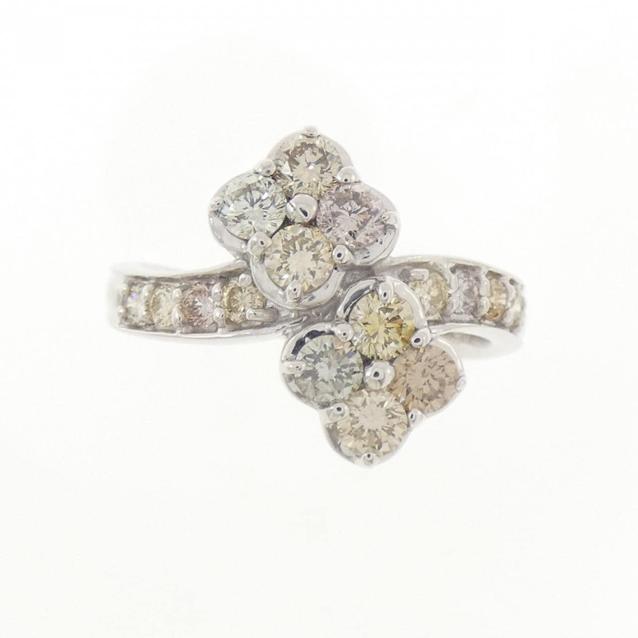 K18WG フラワー ダイヤモンド リング 0.90CT
