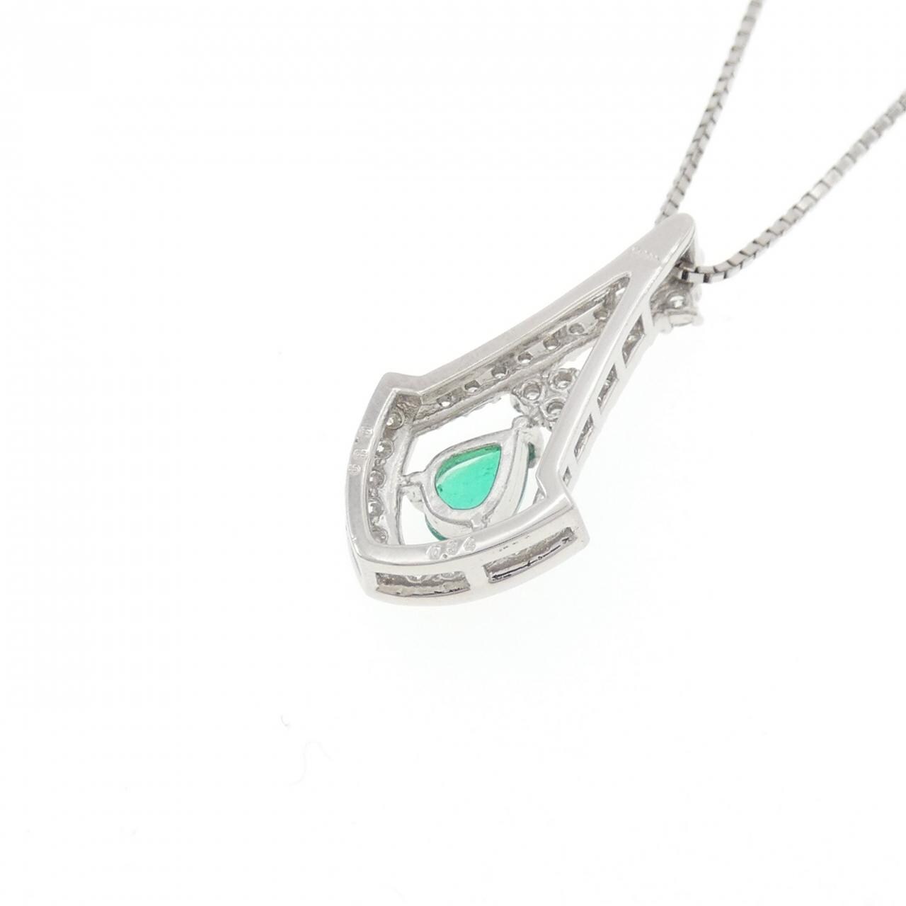 PT900/PT850 エメラルド ネックレス 0.34CT