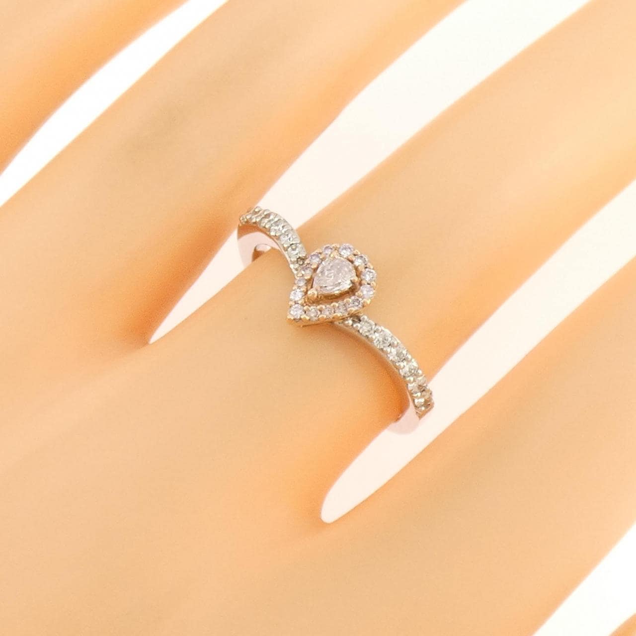 ジーエスティービー ピンクダイヤモンド リング 0.111CT