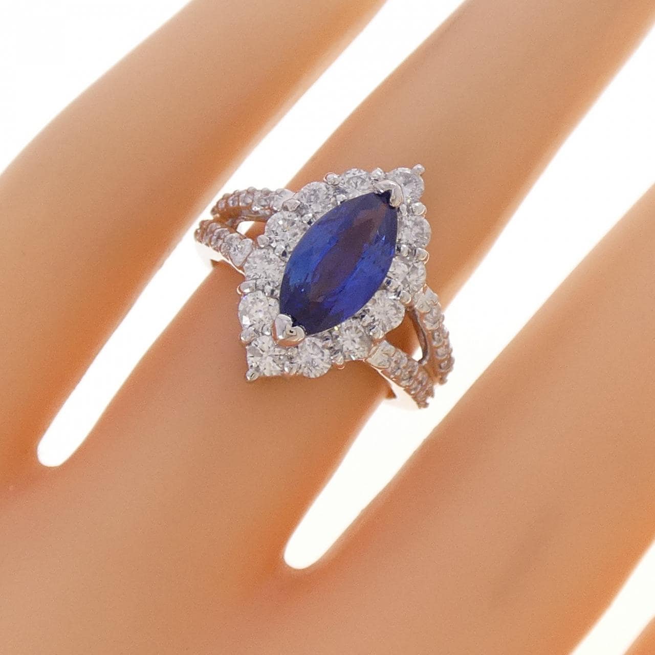 PT900 サファイヤ リング 1.96CT