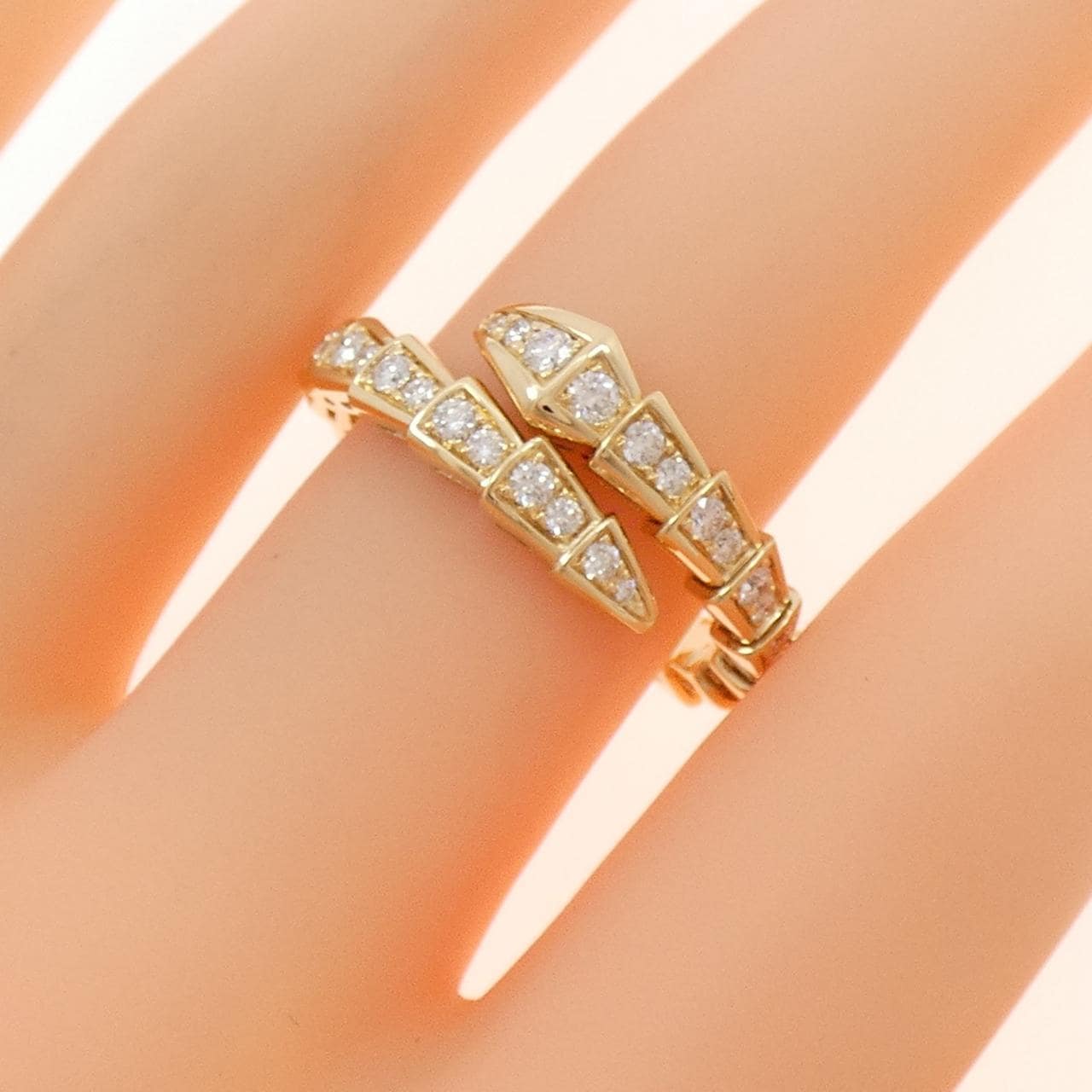 ブルガリ セルペンティ ヴァイパー リング