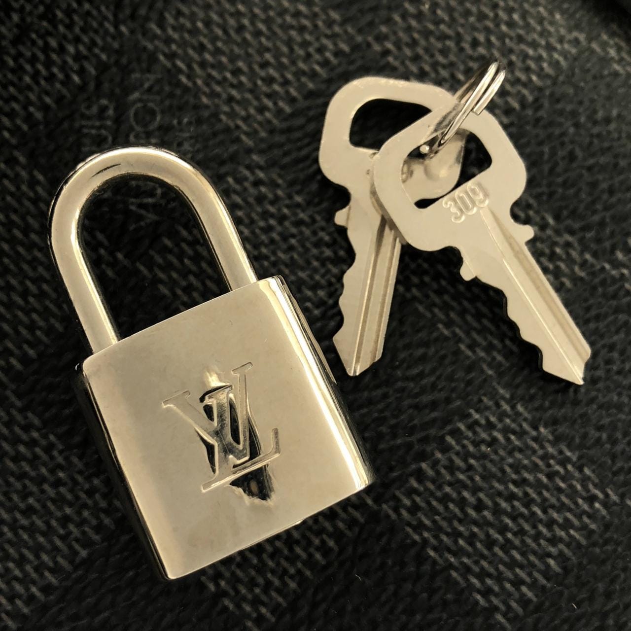 ルイヴィトン ダミエ グラフィット グリモ N41161 バッグ