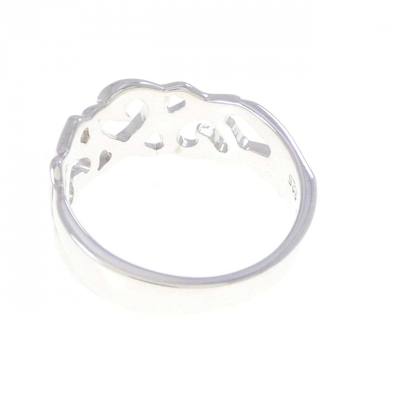 ティファニー トリプルラビングハート リング