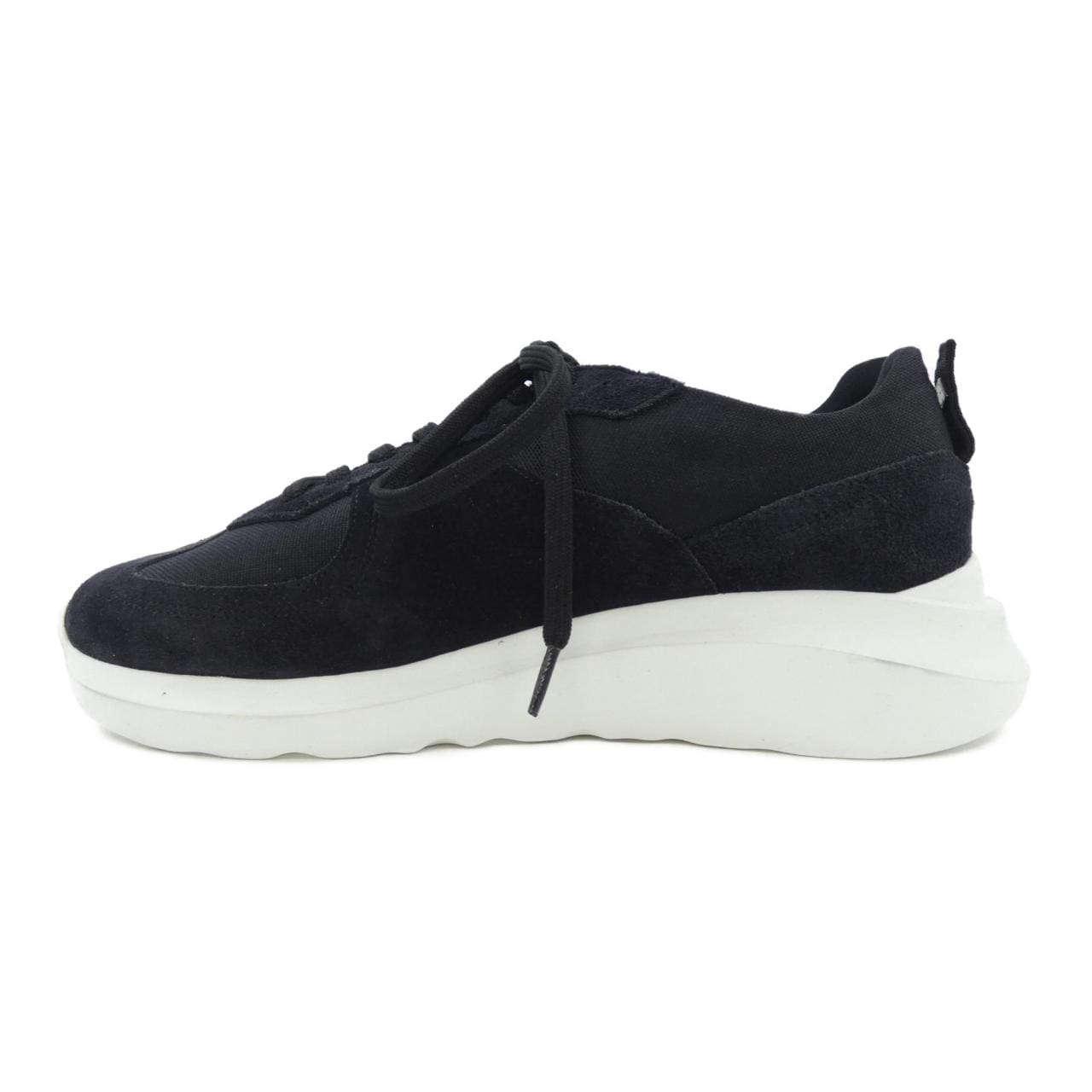 ダブルエイチ WH スニーカー