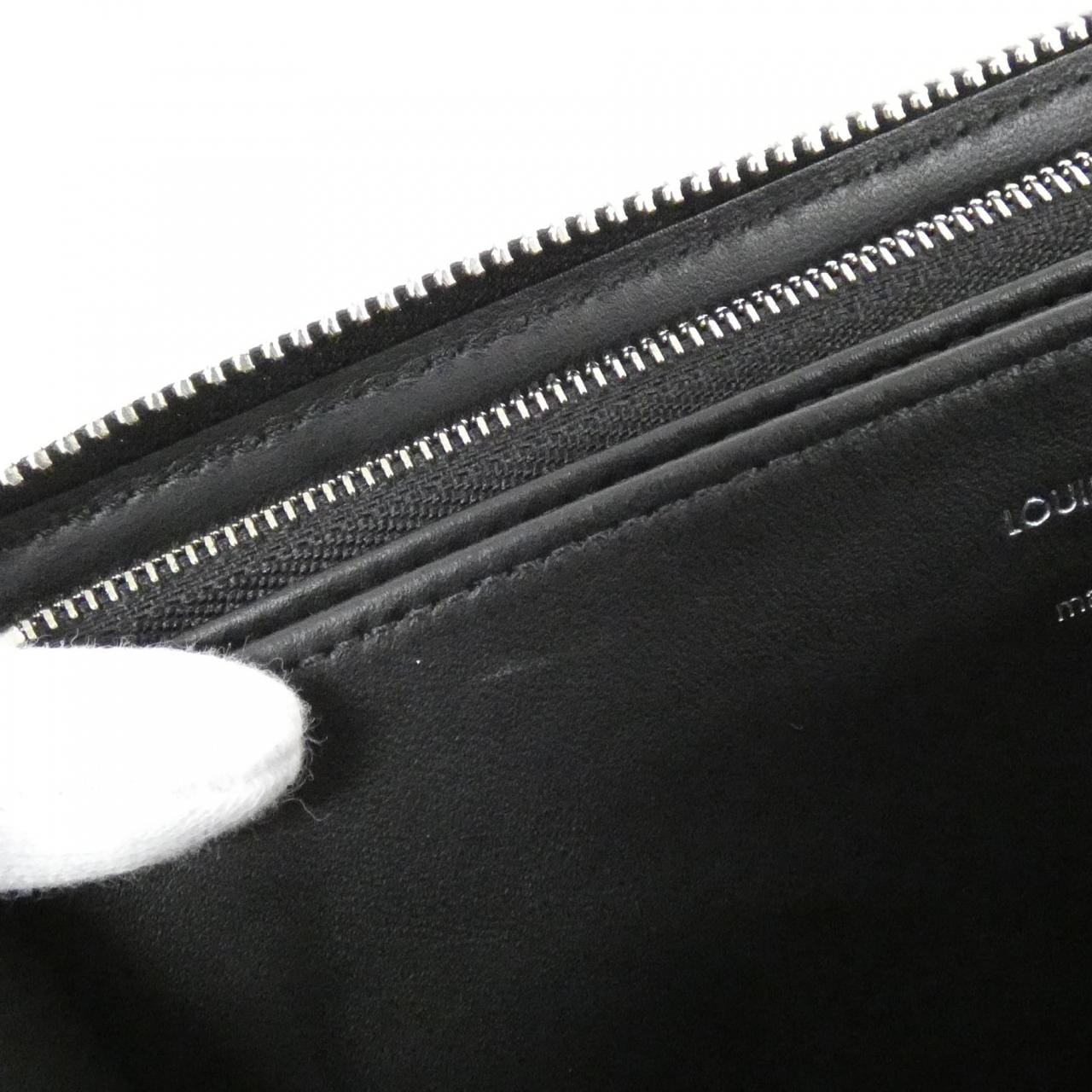ルイヴィトン マヒナ ジッピー ウォレット M61867 財布