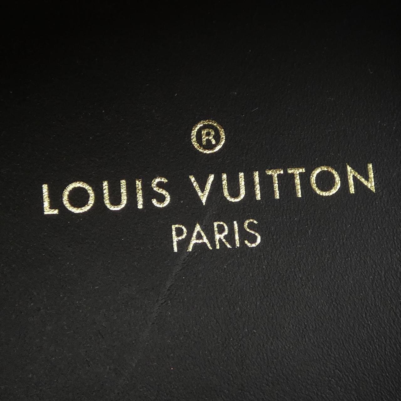 ルイヴィトン LOUIS VUITTON スニーカー