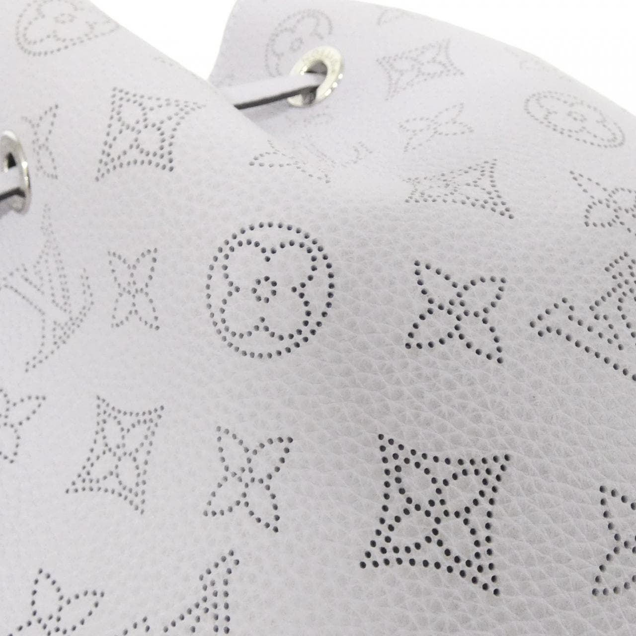 ルイヴィトン マヒナ ベラ M22714 ショルダーバッグ