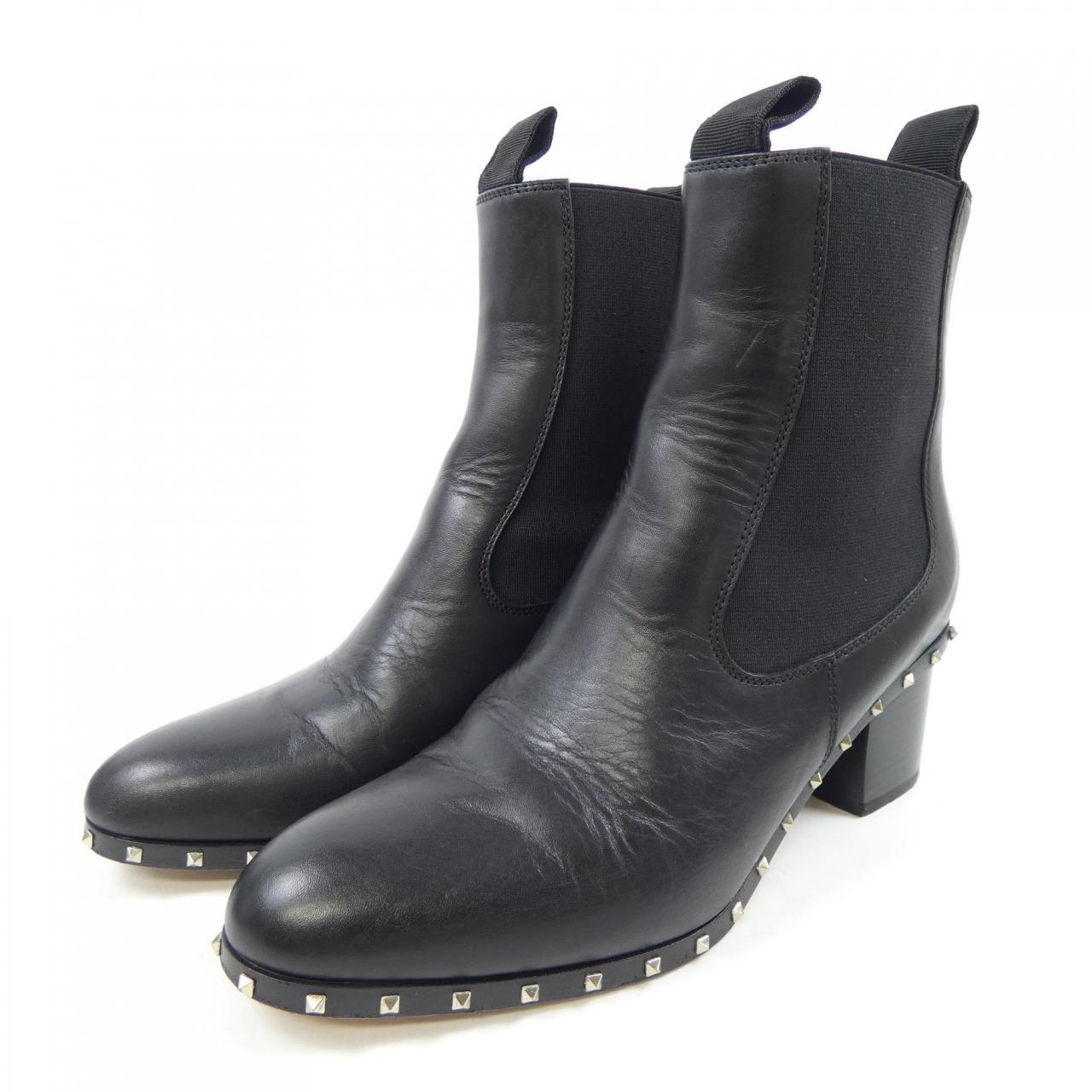 VALENTINO GARAVANI Garavani boots