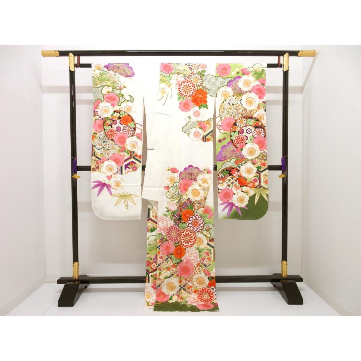 【未使用品】振袖　友禅金彩加工　刺繍入り　ボカシ染