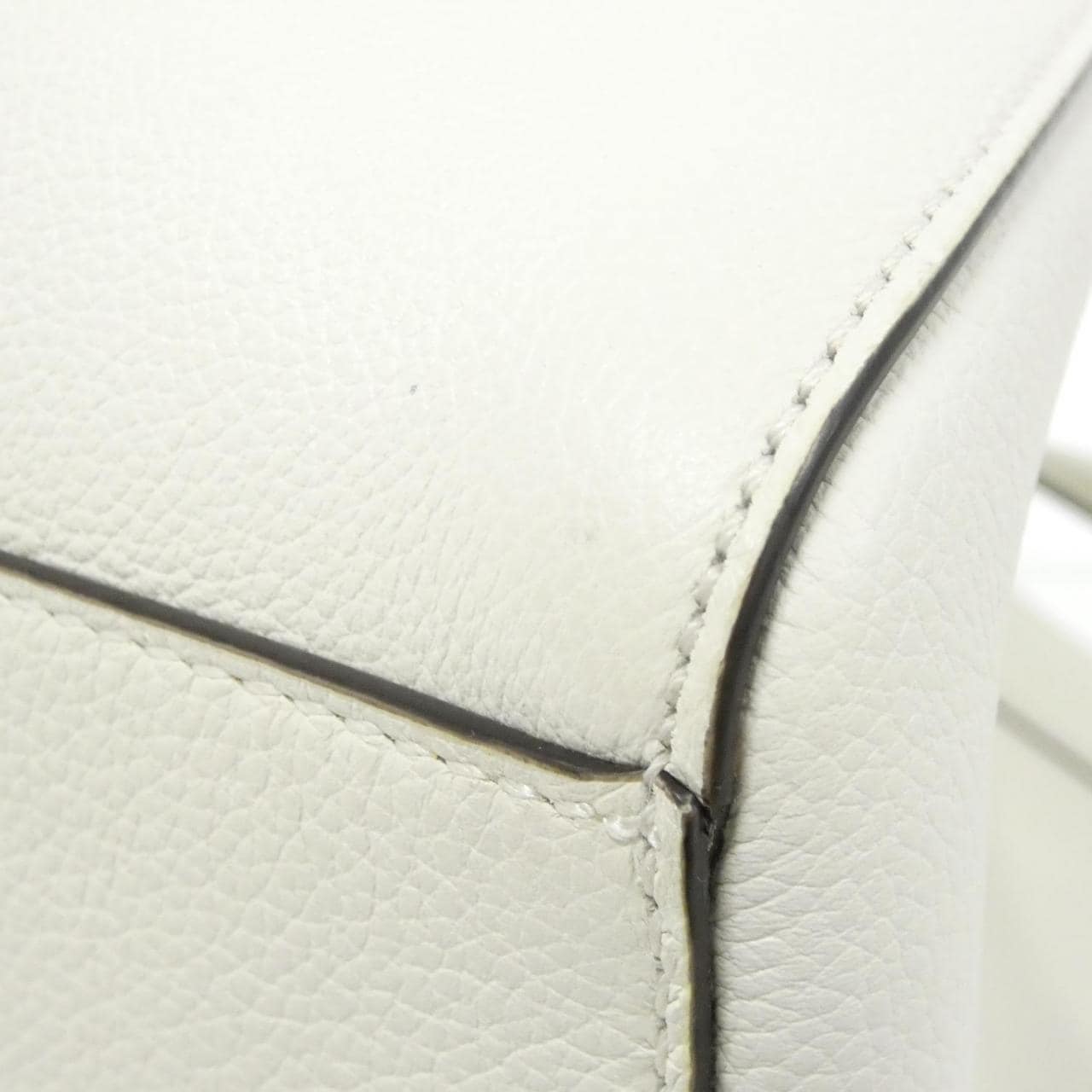 フェンディ フェンディ オリガミ 8BH414 APZA ショルダーバッグ