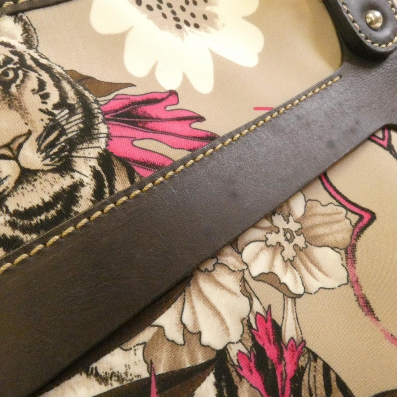 サルヴァトーレフェラガモ 21 A040 バッグ