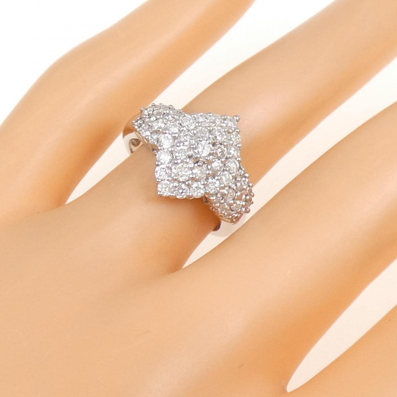 PT900 ダイヤモンド リング 1.00CT