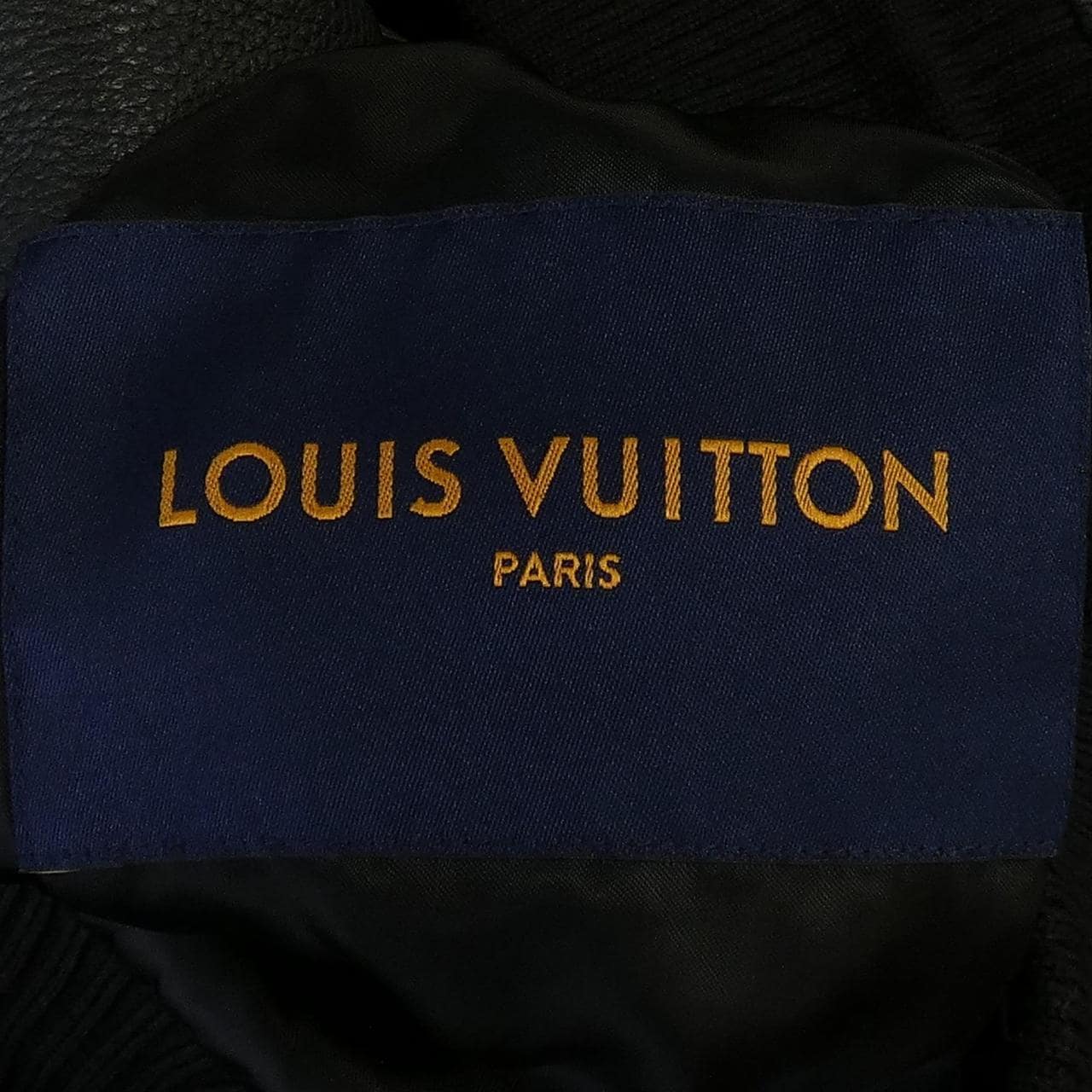 ルイヴィトン LOUIS VUITTON LVSEレザーアンビエイター HJL45WYBJ レザージャケット