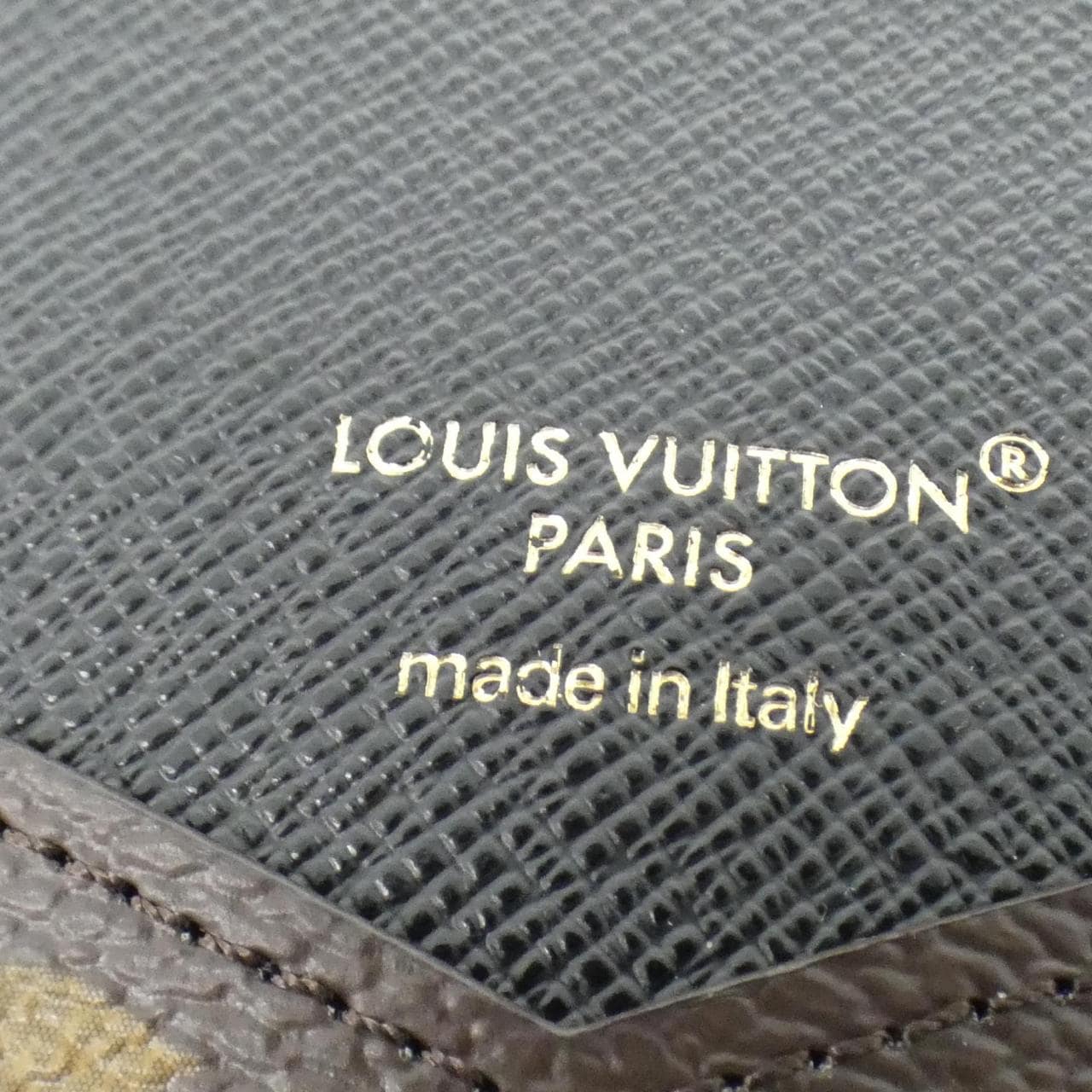 LOUIS VUITTON Monogram IPHONE15PRO Folio M82891 手機殼