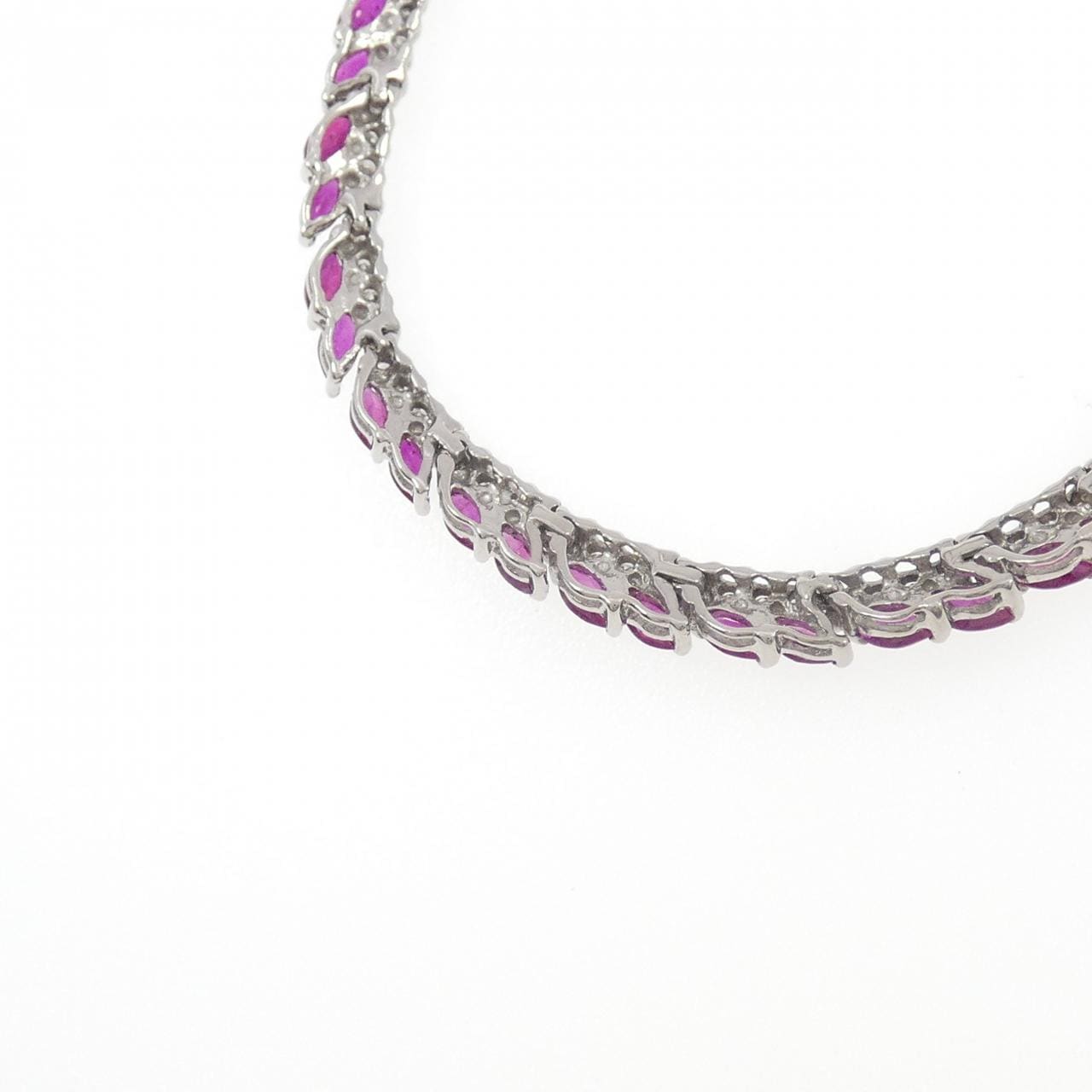 K18WG ルビー ネックレス 13.00CT