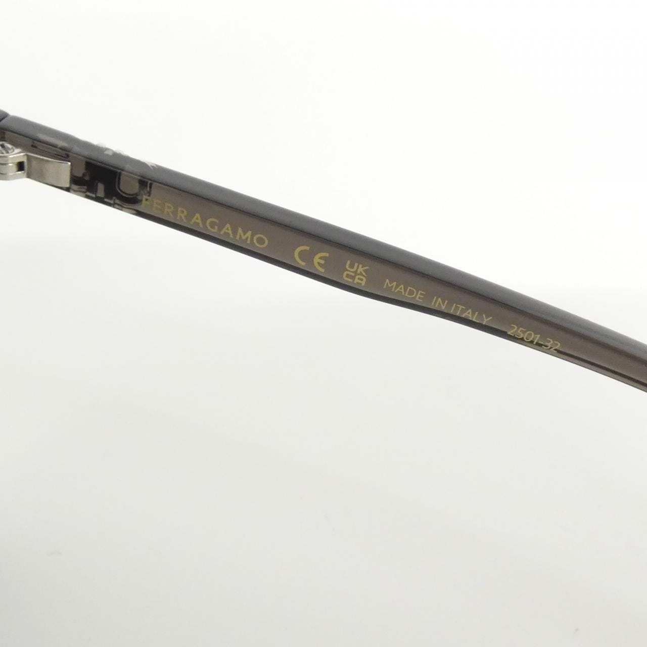 【新品】サルヴァトーレフェラガモ SF1096SLBK サングラス