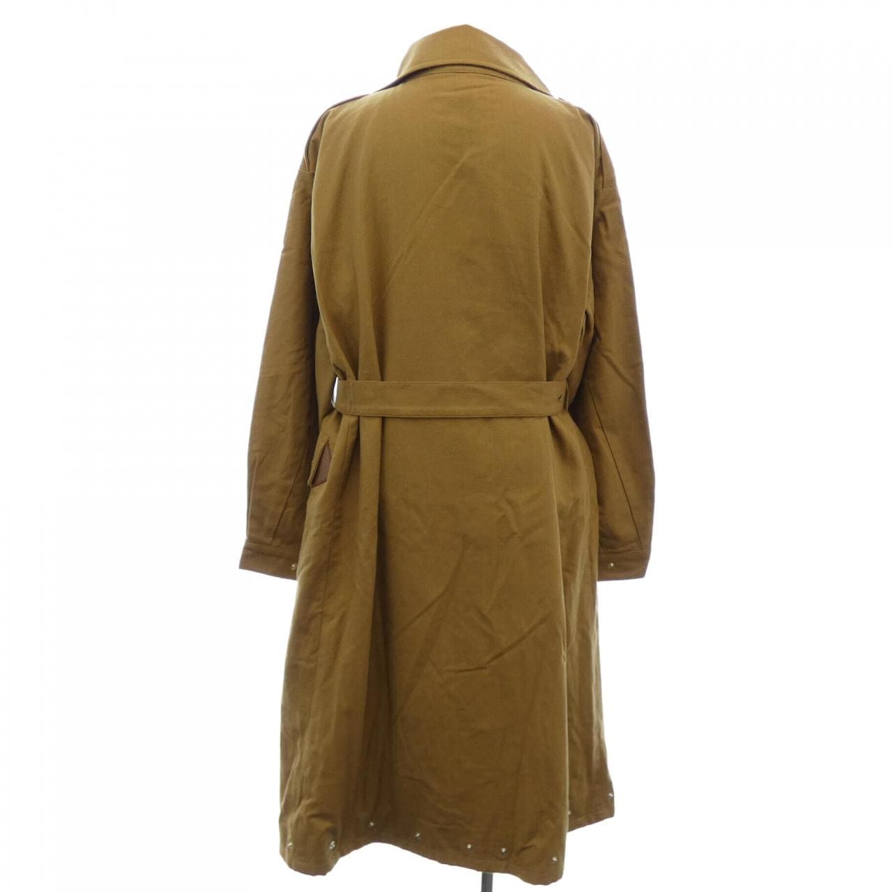 WAIPER COAT