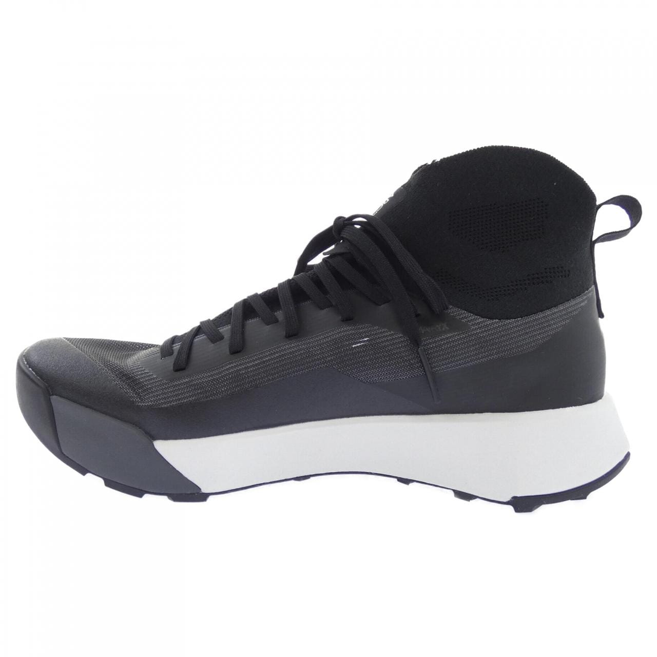 アークテリクス ARC'TERYX X000009613 スニーカー
