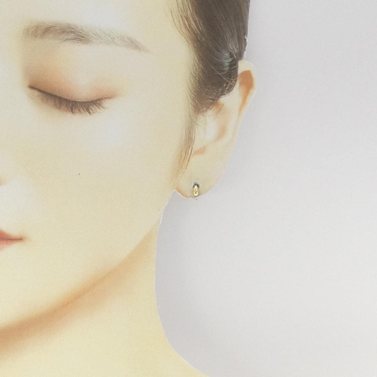 K18YG earrings