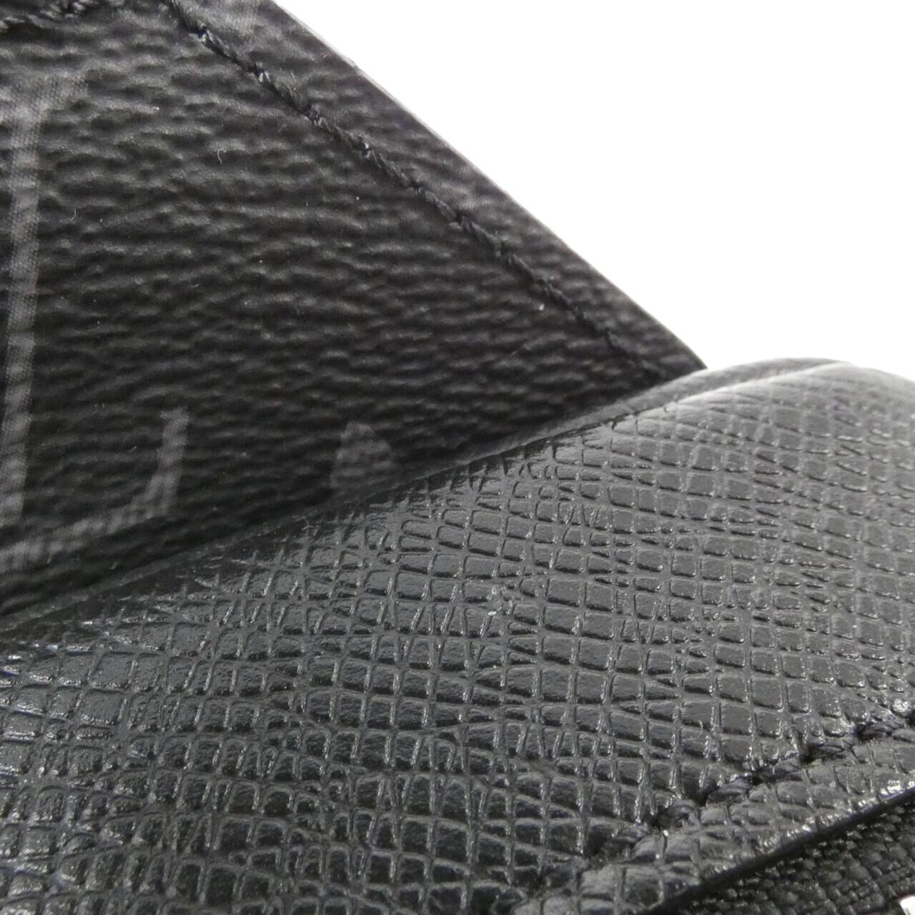 LOUIS VUITTON Taiga Rama 户外单肩包 M30741 单肩包