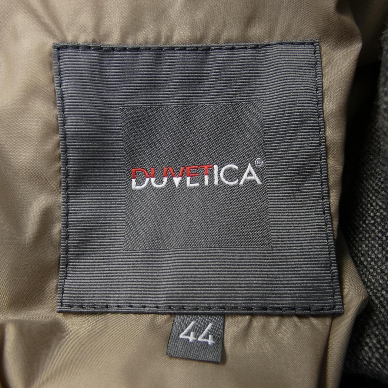 デュベティカ DUVETICA ダウンジャケット