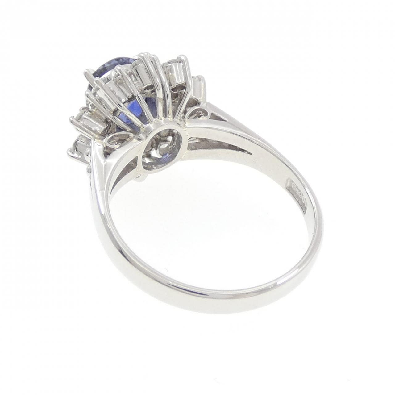 PM900 サファイヤ リング 1.678CT